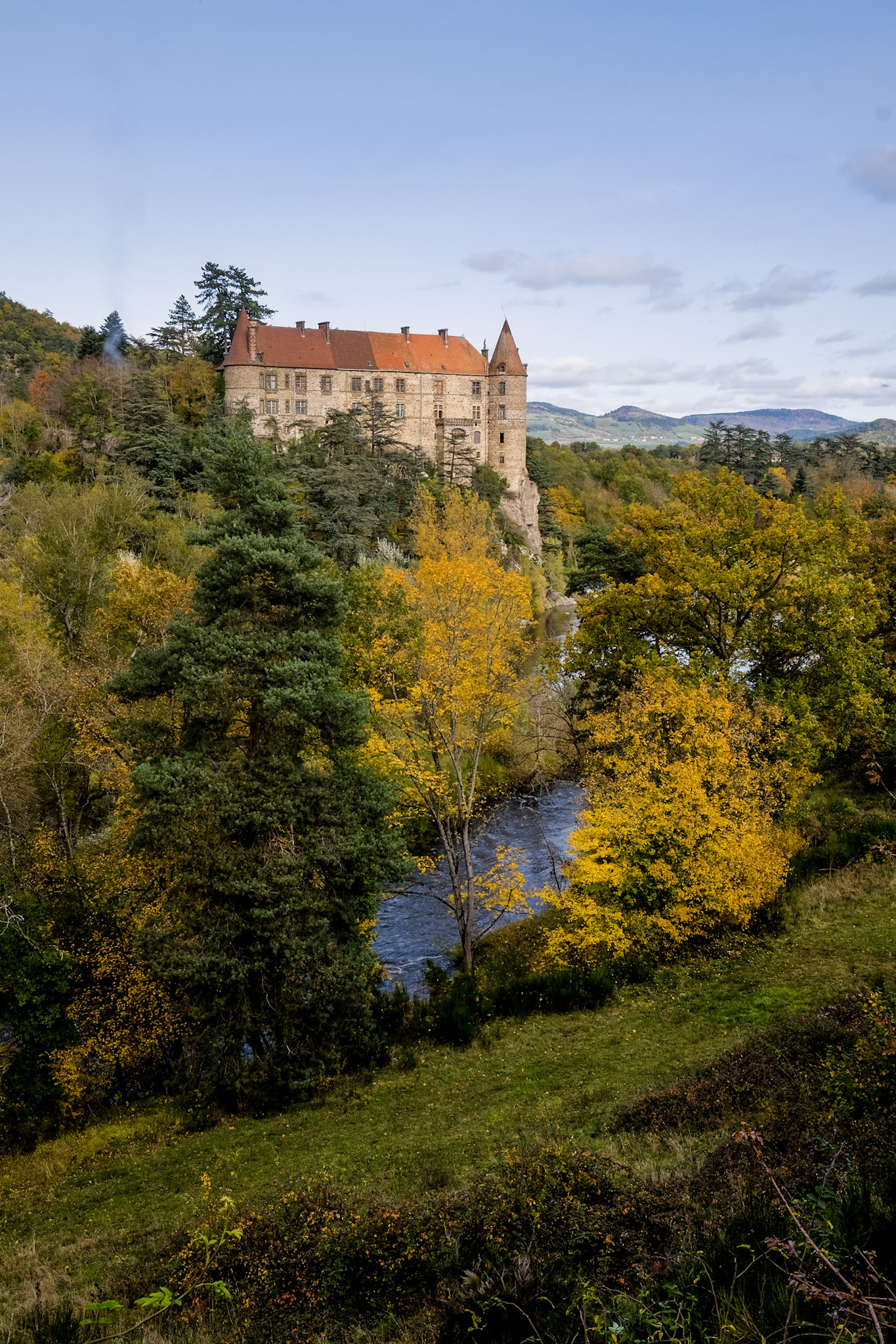Château de Lavoûte-Polignac, vue portrait
